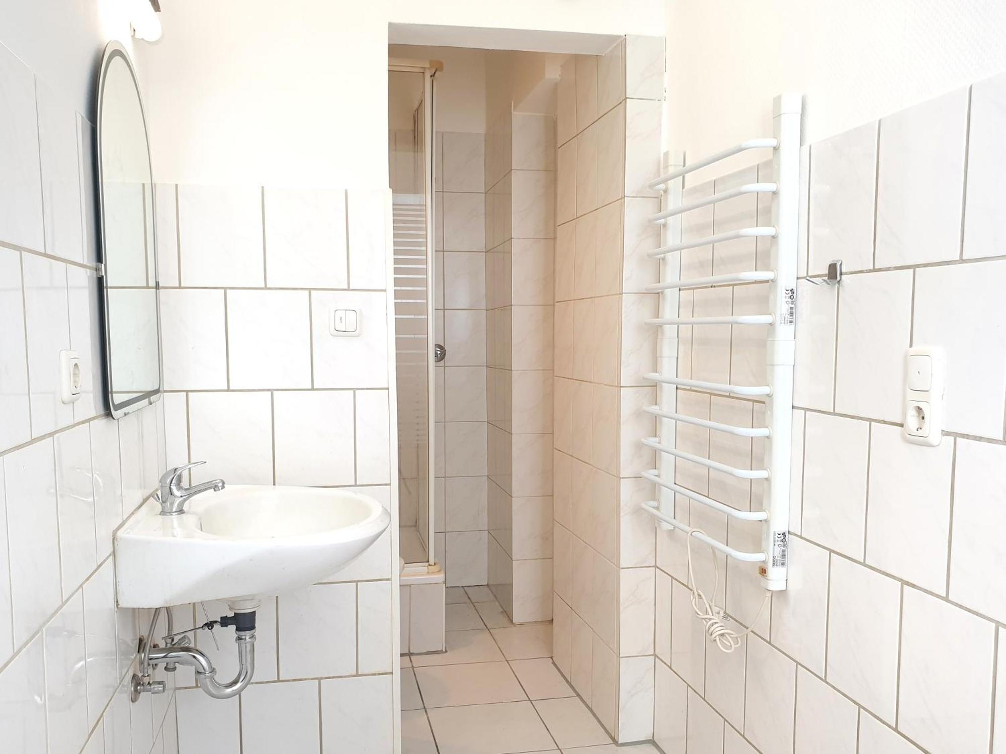 Meribu H1 Wohnung Fuer Monteure Und Arbeiter 겔젠키르헨 외부 사진